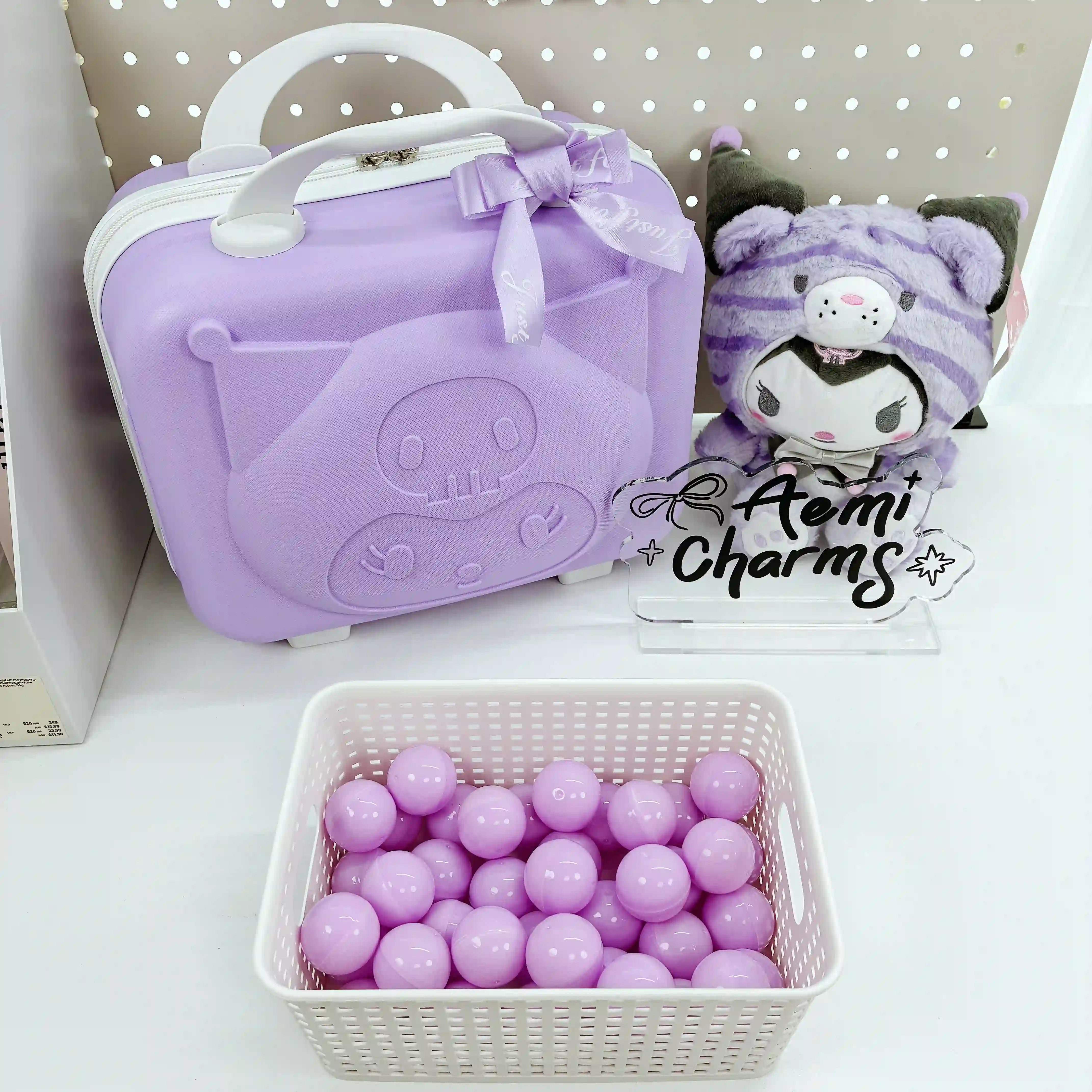 Cryamy まとめセット KRM 14-Inch Suitcase Mystery Gift Box – aemicharms