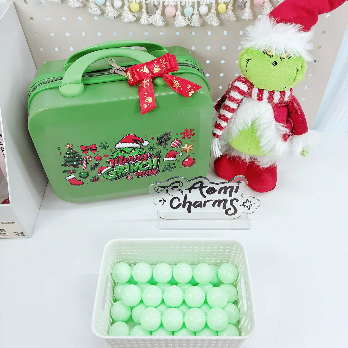 A-Kawaii Lucky Scoop 14-inch Suitcase Set